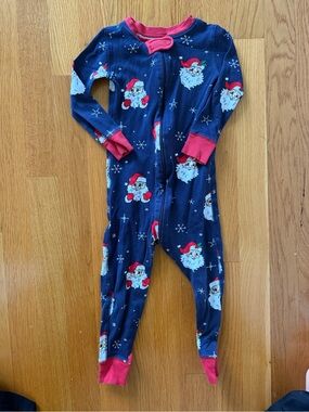 The Beaufort Bonnet Company Navy Santa Face Footed Pajamas with Red Trim